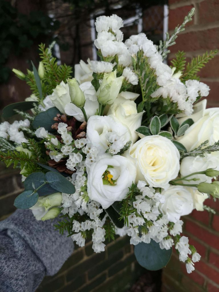 winter wedding flowers at pangdean barn